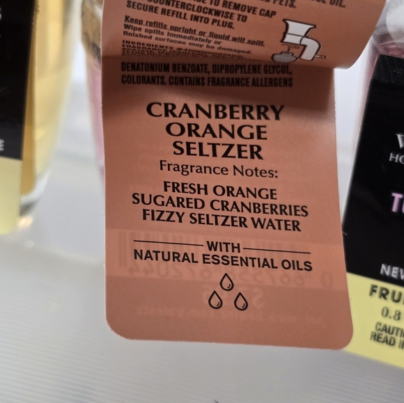 Bath & body works WB wallflower refills 5 island pineapple cranberry tut Nwt - Picture 4 of 6